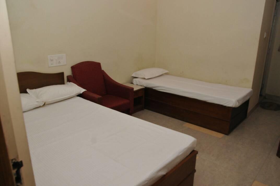 Mahalakshmi Comforts Mysore Extérieur photo